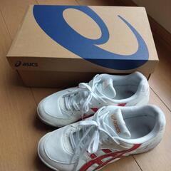 asicsスニーカー24.5cmの画像