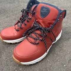 【かなり美品】NIKE manoa 2.3回使用