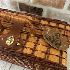 かごバック　アウトドア食器類の画像