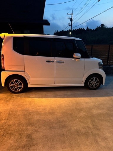 車のパーツ NBOXcustom