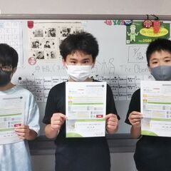 外国人の先生プログラミングコースありますの画像