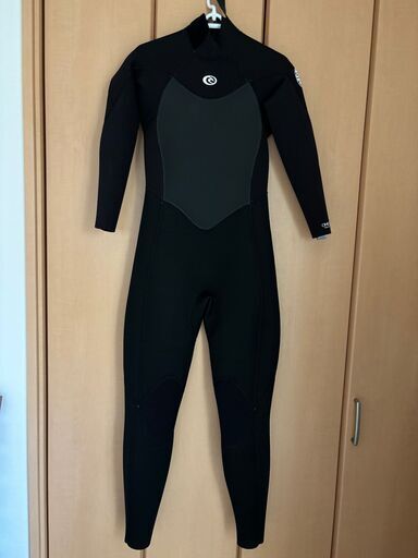 ☆新品・未使用☆リップカール・レディースウェットスーツ・4/3mm・Lサイズ