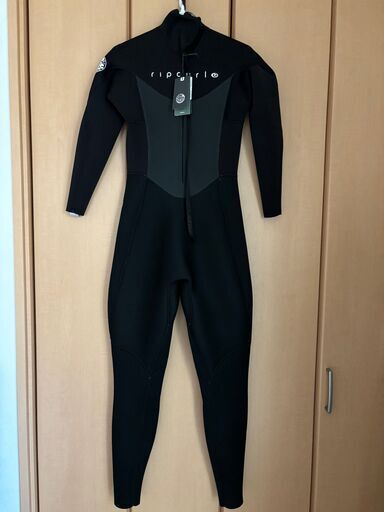 リップカール　レディースウェットスーツ　4mm Size US10 リップカールレディースウェットスーツ4mm Size US10