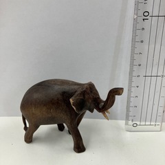 アンティーク調　象の置物　木製の画像