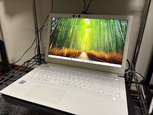 Windows ノートパソコン 第8世代 CORE i3 SSD搭載