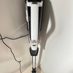 HITACHI コードレスクリーナー　PV-BH500 