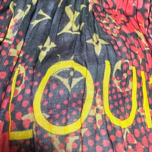 サイトで売れました【美品】LOUIS VUITTON 草間彌生 モノグラム ストール ヴィトン