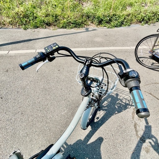 BRIDGESTONEbikkeブリヂストンビッケ電動自転車 【充電器無し】
