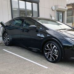【美品】TOYOTA  PRIUS 純正フロントグリル