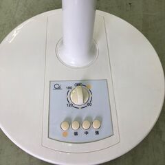 【リサイクルショップ ピカソ 小松原】✨🌬️【2017年製 30cm リビング扇風機】🌬️✨ ★1062★の画像