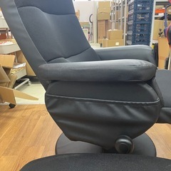 4AG6 ニトリ リクライニングソファ オットマン付の画像