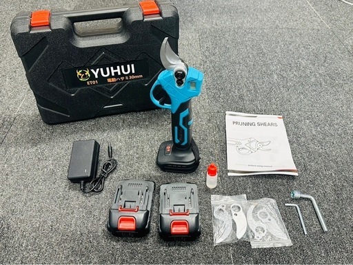 電動ハサミ 充電式 切断直径30mm 庭木/枝切り/果樹用 剪定鋏 園芸用剪定用具 バッテリー2個替え刃4枚付属