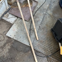 鍬　農業用具　農機具　畑　土　　
