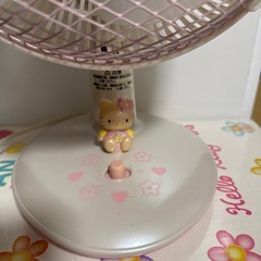 キティちゃんミニ扇風機の画像