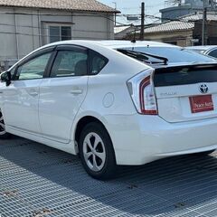 月々2.5万円～　自社ローン歓迎　☆プリウス30後期☆シートカバー新品の画像