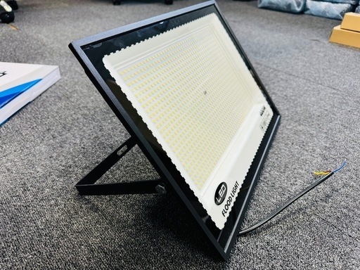 超高光度 LED投光器 400W 広角120° 昼光色6000K 44000LM IP65 作業灯 駐車場灯 防水 屋外