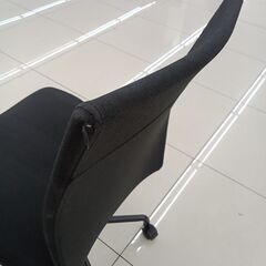 ★ジモティ割あり★  チェア ブラック H88-94×D50×W50 クリーニング済み HJ6358の画像