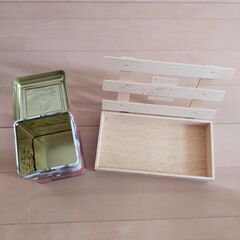 瓶　ガラス　木箱　小物入れ　まとめての画像