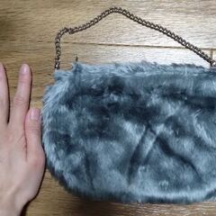 ポーチ　ハンドバッグ　手触りが良い