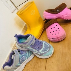 kids 長靴　スリッポン　スニーカー　中古