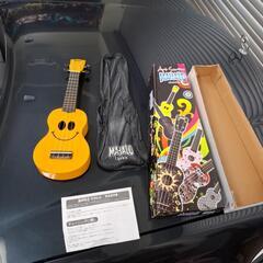MAHALO (マハロ) ソプラノ ウクレレ アートシリーズ イエロー アクセサリーパック付 U/SMILE YWK

の画像