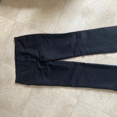 制服黒いズボンの画像