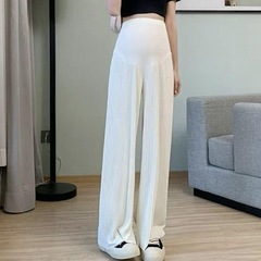 【新品タグ付き】着回し抜群のマタニティパンツ♡の画像