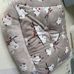 シマエナガの可愛いクッションの画像