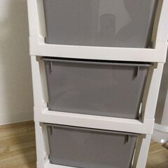 衣装ケースの画像