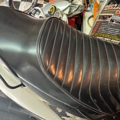 アドレスv125  本物グロウシートの画像