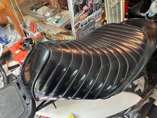 値下げ　アドレスv125  本物グロウシート