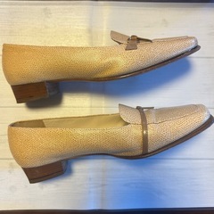 【中古】Salvatore Ferragamo ベージュ ローファー 23cmの画像