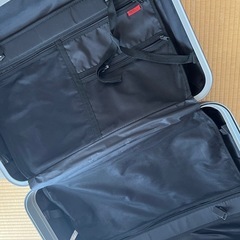 スーツケースの画像