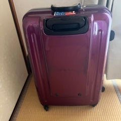 スーツケースの画像