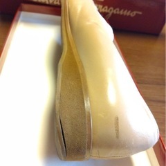 【中古品】Salvatore Ferragamo フラットシューズ 23.5cmの画像