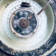 船舶用羅針盤の画像