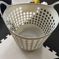 洗濯カゴ