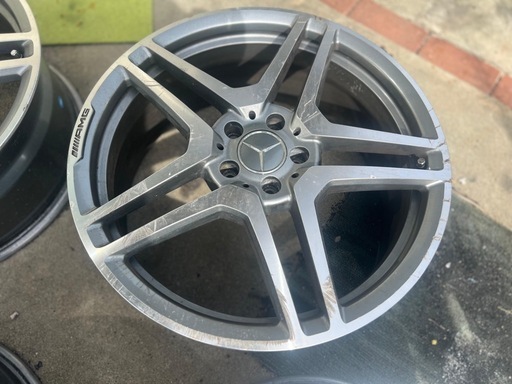 純正メルセデス・ベンツ AMG ホイール