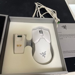 Razer ゲーミングマウス Viper Ultimateの画像