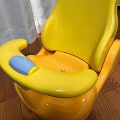Aprica バスチェア　（赤ちゃん用　対象年齢２歳まで）
