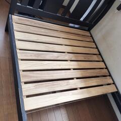 【佐賀県小城市】セミダブルベッドフレーム　すのこ　マットレスはおまけの画像