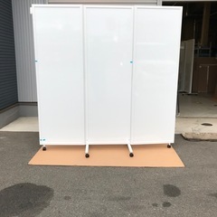 No.55 三面パーテーションホワイトボードの画像