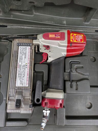 中古品】MAX常圧仕上釘打機TA-255/F55MD本体+ケース【ハンズ 中古品】MAX常圧仕上釘打機TA-255/F55MD本体+ケース【ハンズ