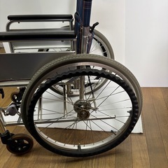 616 matsunaga 車椅子 ※パンクの画像
