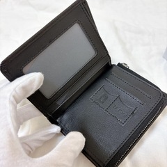 【新品】　二つ折り財布　財布 メンズ 本革 黒　ブラック　2つ折り コンパクト ファスナー　小銭入れ 箱付き　 プレゼントの画像