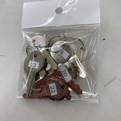 TOYOSTEEL 8人用ロッカー 業務用 ※2400010502705