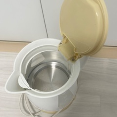 電気ケトルの画像