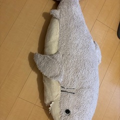サメのぬいぐるみ