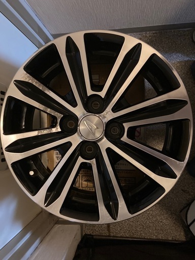 ダイハツ純正15インチアルミホイール