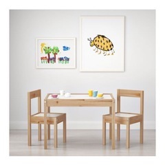 IKEA イケア　LATT 机　椅子の画像